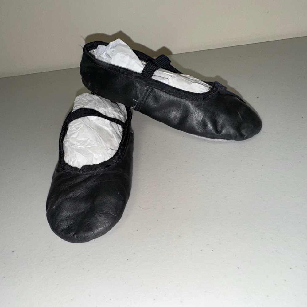 Ballet Slippers Shoes Girls 10 Black Flats Elastic Leather Dancewear Lyrical